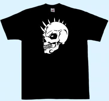 T-Shirt in schwarz mit weißen Totenkopf mit Stacheln auf der Schädeldecke
