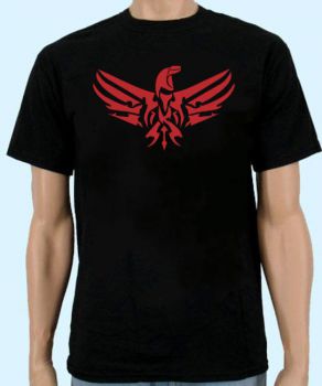 schwarzes Shirt mit roten Tribal Adler